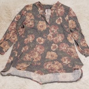 Cool Melon floral top! XL